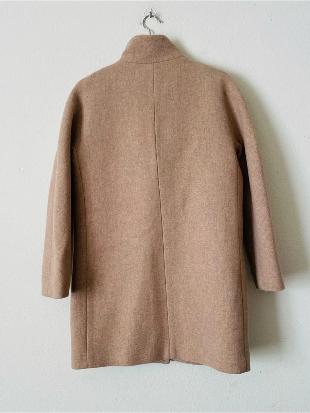 Jcrew SIZE 6 Cocoon coat in Italian Staidum cloth wool blend in beige - Picture 5 of 7
